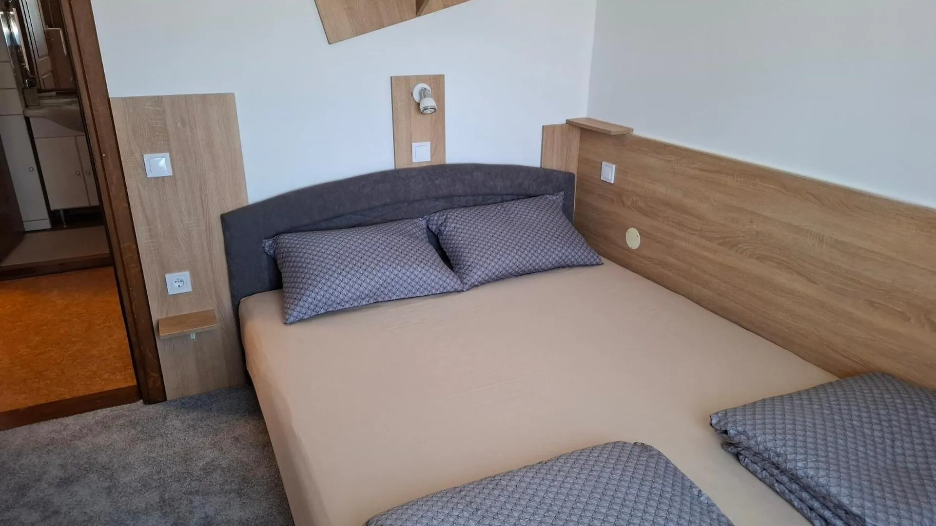 Apartman Niko Vir Lejlighed